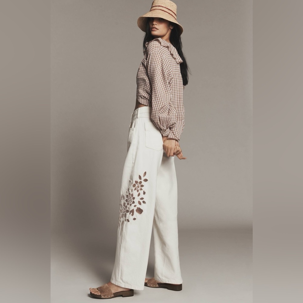 Pilcro Anthropologie White Wide Leg Ivory Floral Cutout Jeans NWTs 27